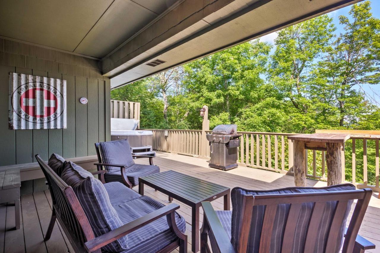Cabin With Hot Tub And Mountain Views Less Than 5 Mi To Boone โบลวิงร็อค ภายนอก รูปภาพ