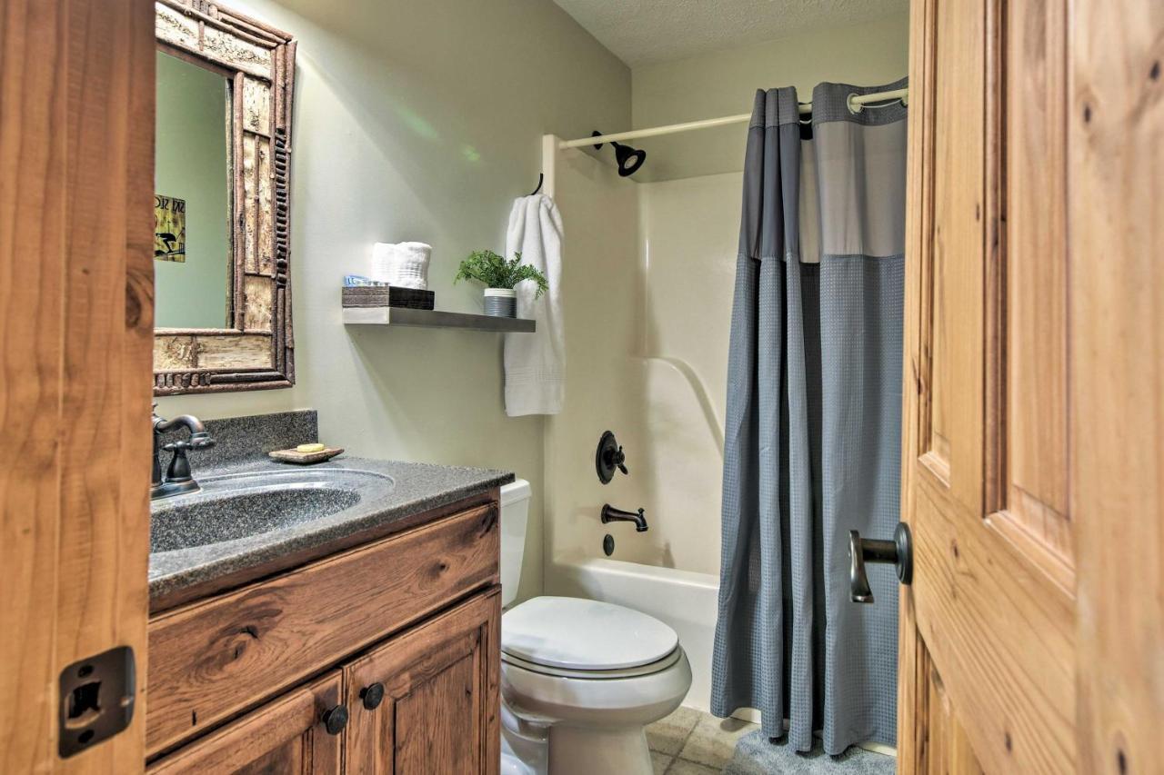 Cabin With Hot Tub And Mountain Views Less Than 5 Mi To Boone โบลวิงร็อค ภายนอก รูปภาพ